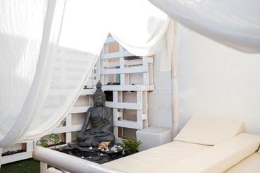 Wanderlust Hostel