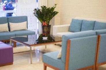 酒店 Greentree Inn Qingyuan Qinghe Avenue Branch