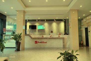 هتل Green Tree Inn Haikou Airpot Shuttle Bus Xiakan Station Shell