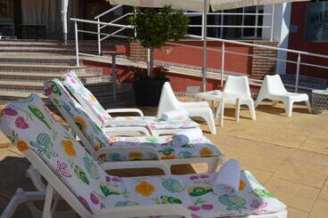 מלון דירות Balcones De Bentomiz