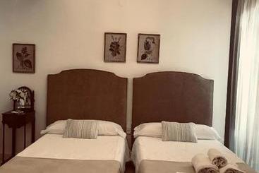 پانسیون Casa Longa
