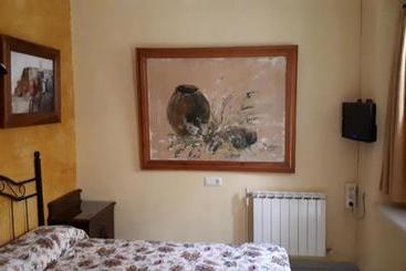 پانسیون Hostal Manolo
