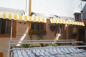 پانسیون Hostal Manolo