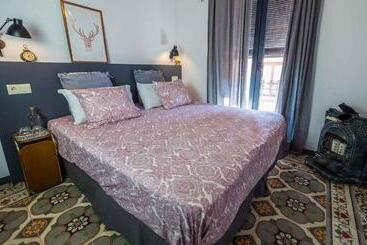 پانسیون Groc Rooms