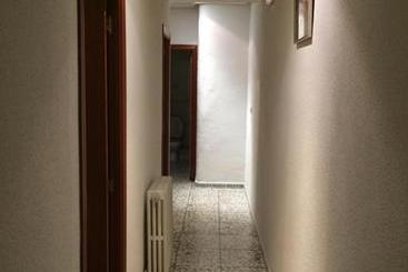 پانسیون Hostal Emiros
