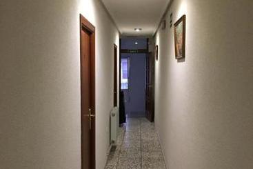 پانسیون Hostal Emiros