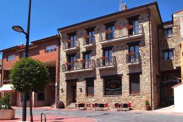 Apartahotel La Corrala