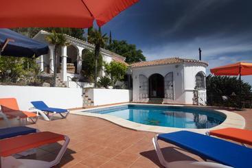 پانسیون Villa Andalucia