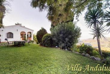 پانسیون Villa Andalucia