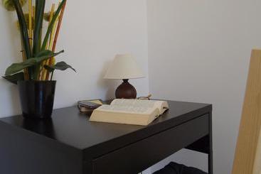 پانسیون Hostal Balkonis