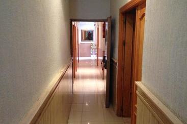 پانسیون Hostal Delfin Verde