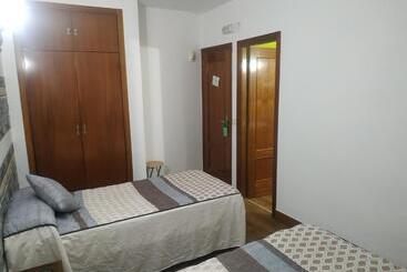 پانسیون Hostal El Rincón   Casa Marcos