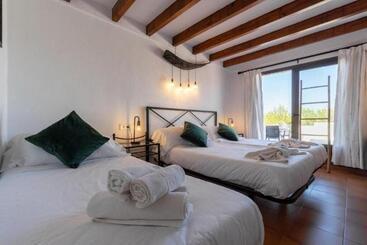 بنسيون Hostal Restaurante Pou Des Lleó