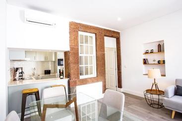 Cayres Suites Surdo