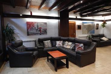 پانسیون Hostal Can Josep