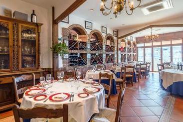 پانسیون Hostal El Puerto