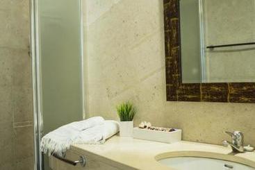 پانسیون Lisbon Sky Apartment