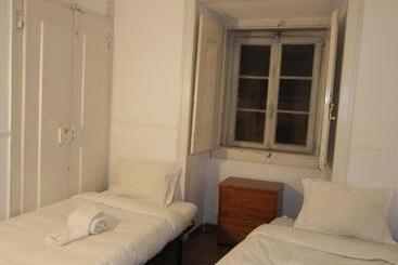پانسیون Lisbon Budget Inn