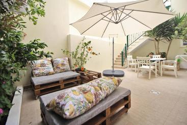 پانسیون Pillows Peniche B&b