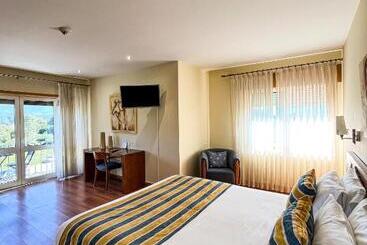 Pensión Encosta Do Monte Charming Villa