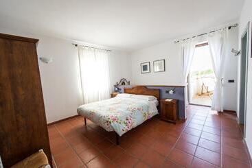호텔 Agriturismo La Corte Del Lupo