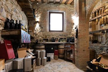 هتل Agriturismo La Ratta
