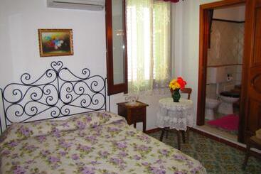 پانسیون Guest House Al Gattopardo