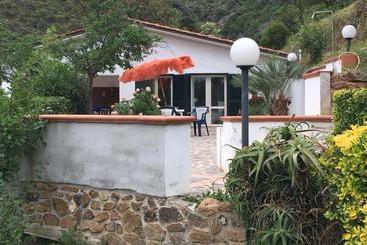 Mandel Club