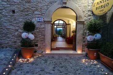 پانسیون L'antico Borgo