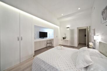 פנסיון Whitehouse