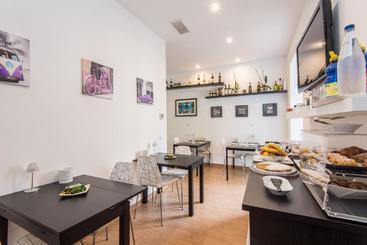 پانسیون Eroom42 Guest House