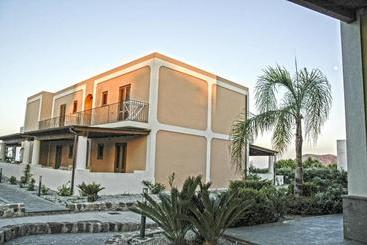 Eolian Residence