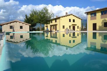 هتل Agriturismo Villaggio Green