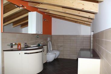 Maison D Elite