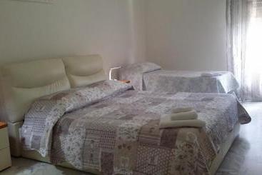 پانسیون Sicily Guest House