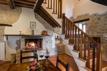 Отель Agriturismo Monte Acuto
