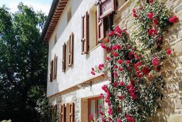 تختخواب و صبحانه Le Ginestre Guesthouse Assisi