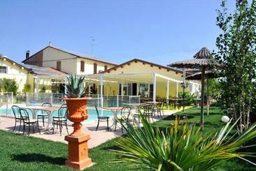 پانسیون Locanda Del Lupo