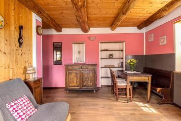 هتل Agriturismo Da Attilio
