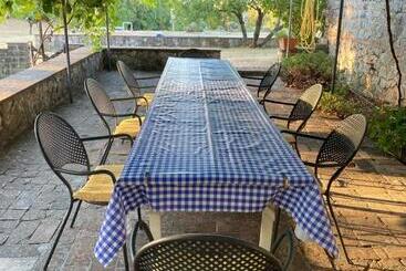 호텔 Agriturismo Montecchio