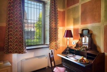 پانسیون Palazzo Castiglioni Luxury Suite And Rooms