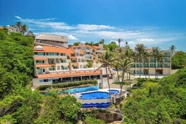 فندق Villas Coral Huatulco