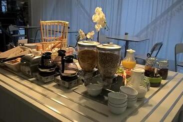 هتل آپارتمان Montempô Apparthôtel Evry