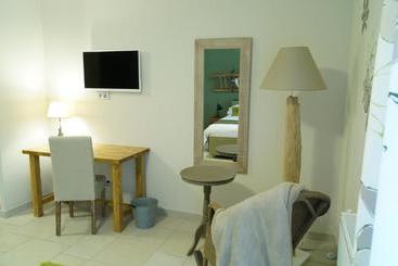 پانسیون Chambres D'hôtes La Leva