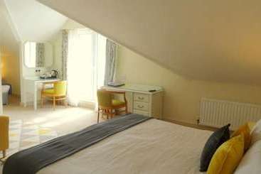 פנסיון The Lough & Quay Guest Accommodation