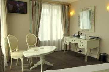 پانسیون The Lough & Quay Guest Accommodation