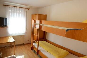 هاستل Gasthof Zur Traube