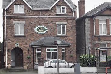 پانسیون Errigal Guest House