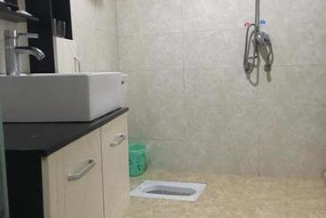 پانسیون Fenghuang Little Bear Family Guest House