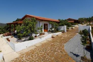پانسیون Ionia Guest House